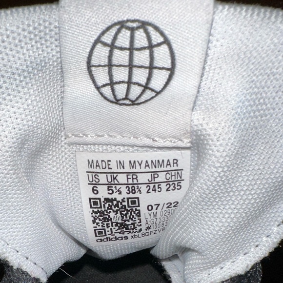 Youth Adidas Vulcraid3r Skateboarding Shoes size 6 - Picture 5 of 8